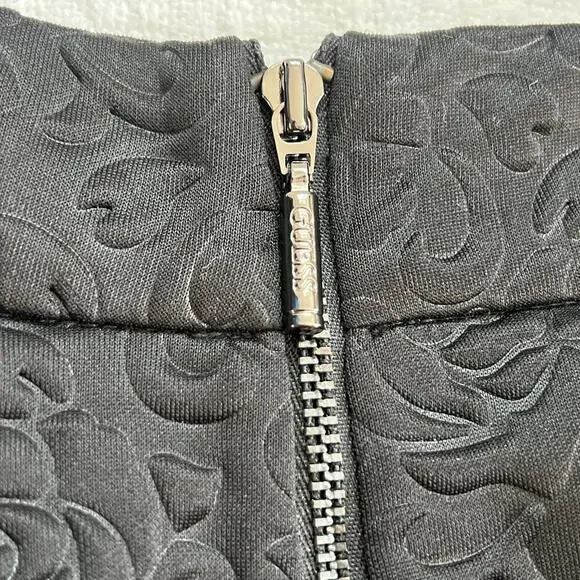 GUESS Los Angeles Circle Skater Skirt XS w/ Pockets Black Embossed Floral - Picture 6 of 13